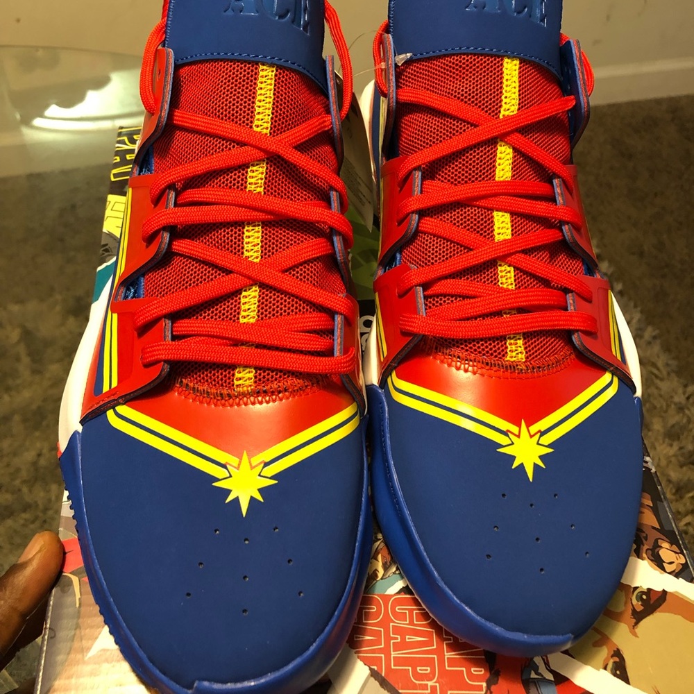 Adidas Marvel pro vision sneakers